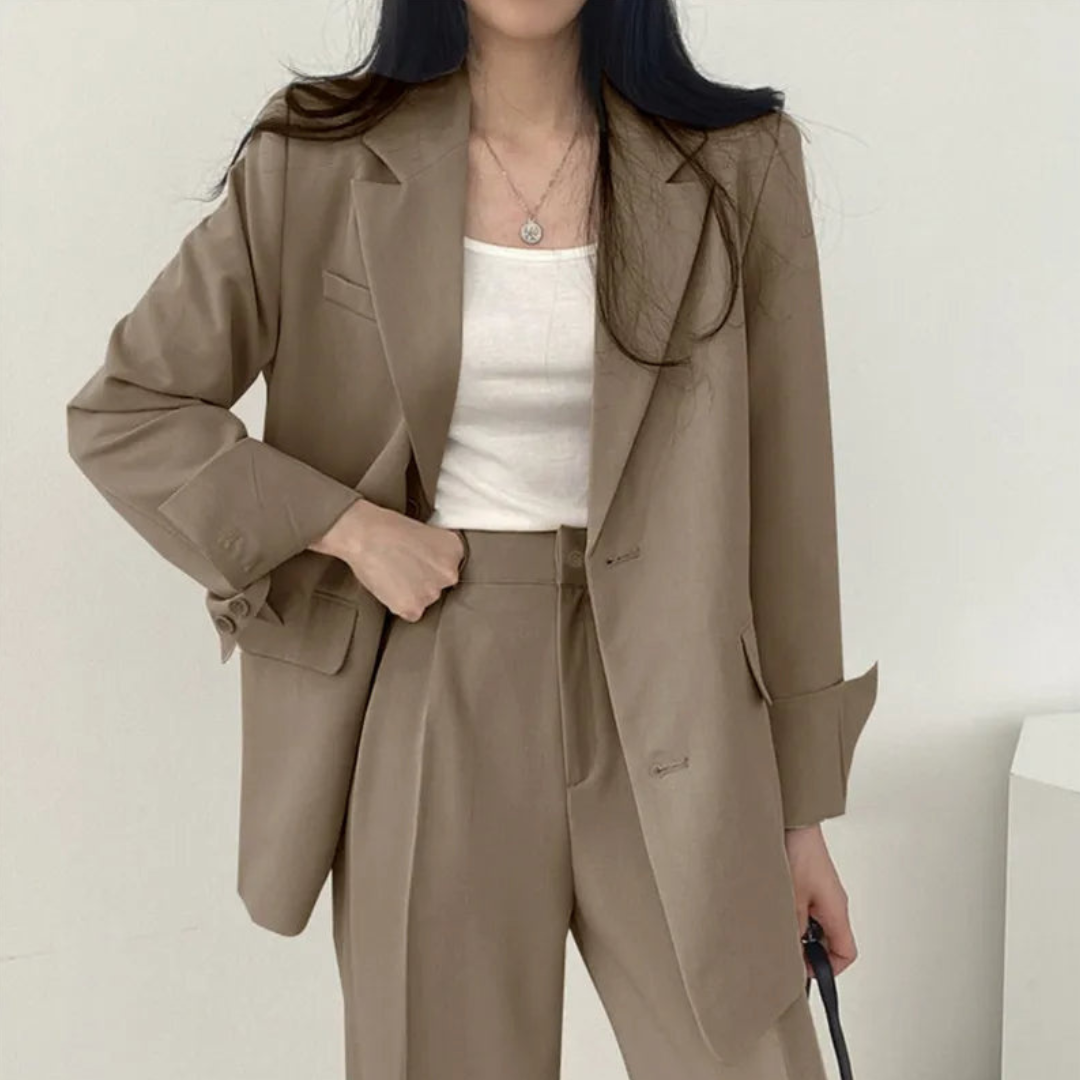 Karin | Damen Oversize Blazer und Hose mit weitem Bein - Elle Zürich
