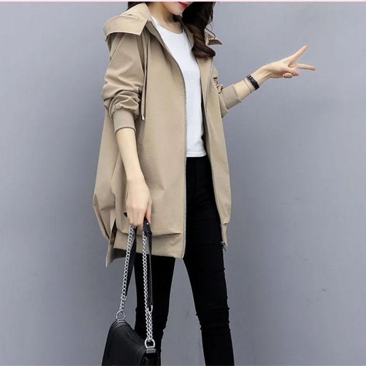 Claudia | Stylischer Trenchcoat mit Kapuze für Damen - Elle Zürich