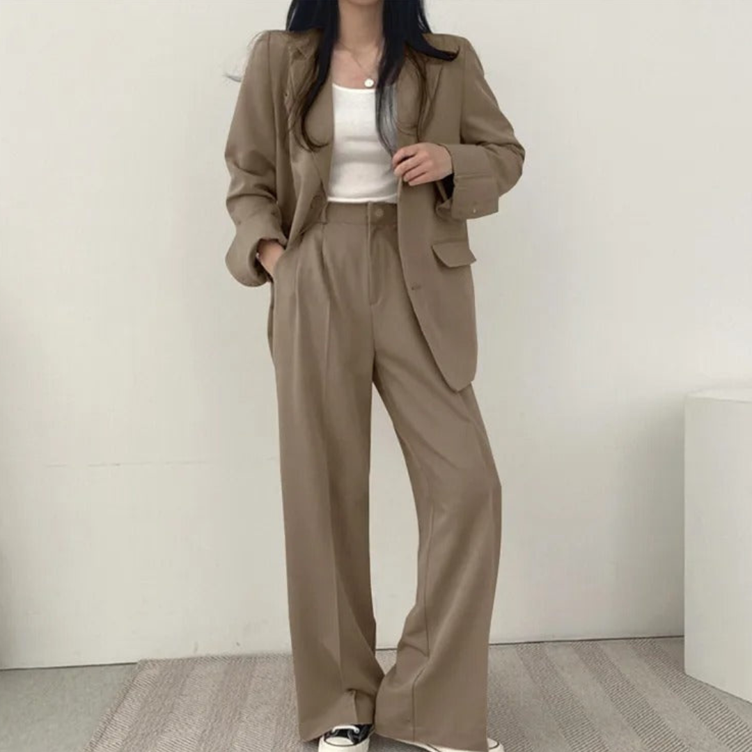 Karin | Damen Oversize Blazer und Hose mit weitem Bein - Elle Zürich