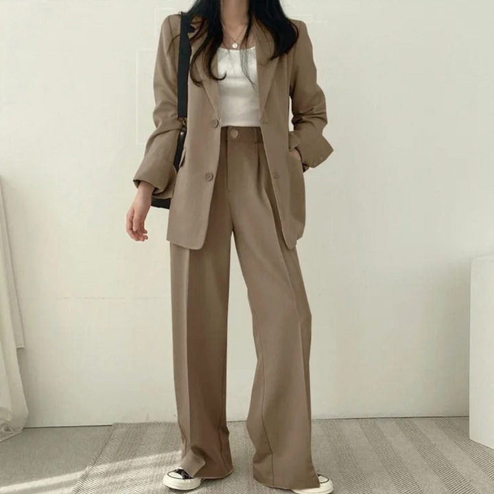Karin | Damen Oversize Blazer und Hose mit weitem Bein - Elle Zürich