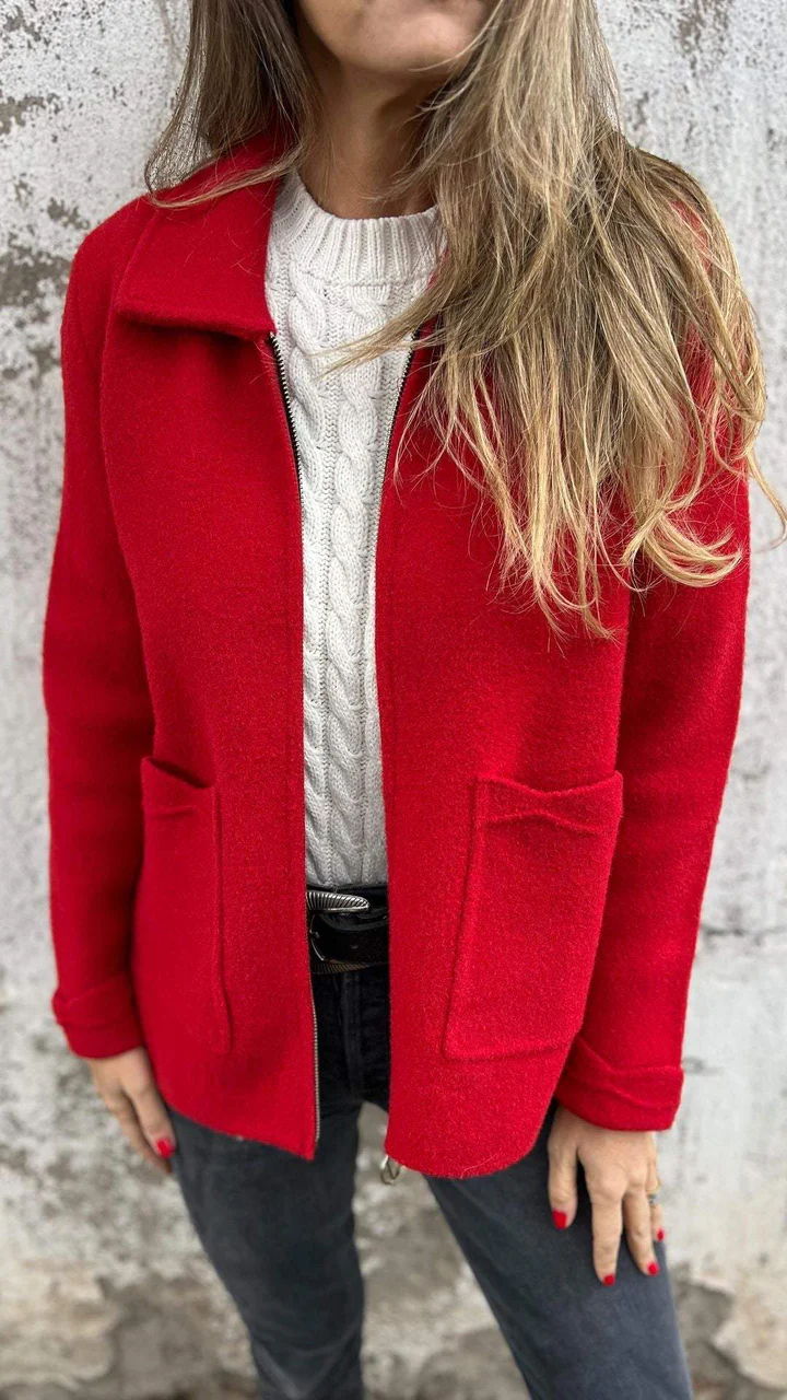 Daniela | Damen Kurzmantel mit aufgesetzten Taschen - Elle Zürich