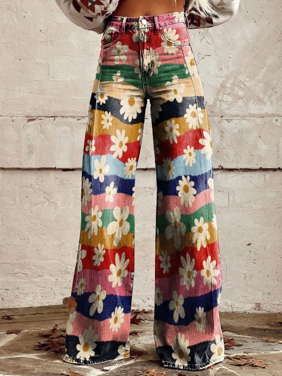 Victoria | Jeans mit Retro-Streifen und Gänseblümchenmuster - Elle Zürich