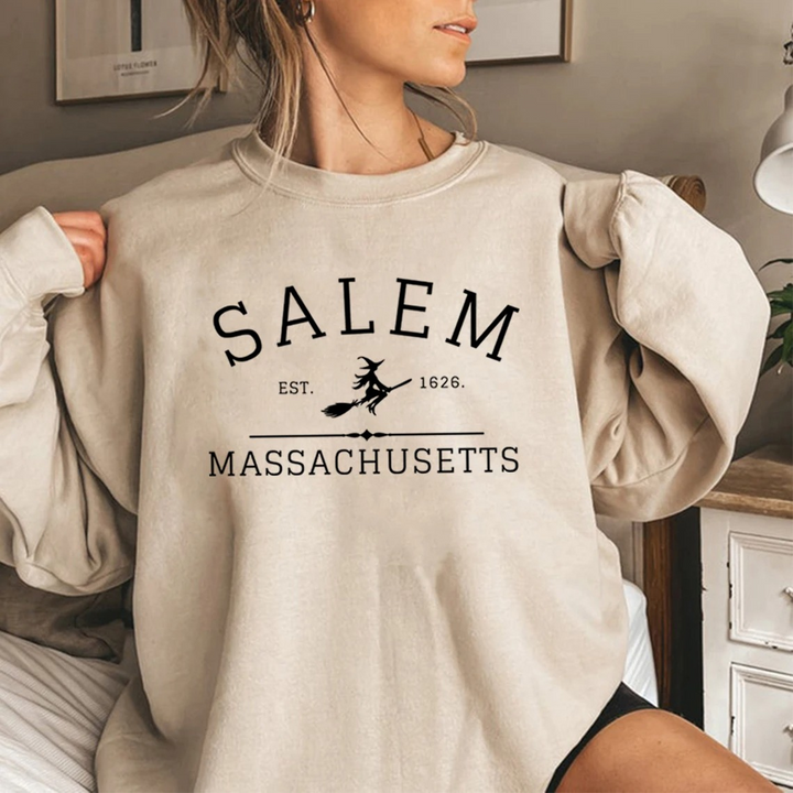 Beatrice | Damen Winter-Sweatshirt mit Hexenmotiv - Elle Zürich