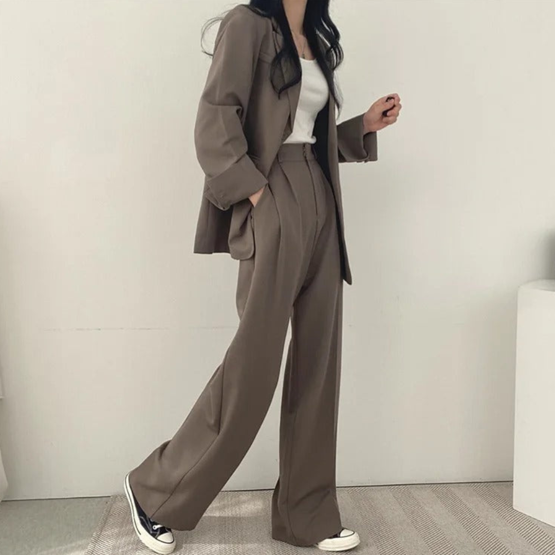 Karin | Damen Oversize Blazer und Hose mit weitem Bein - Elle Zürich