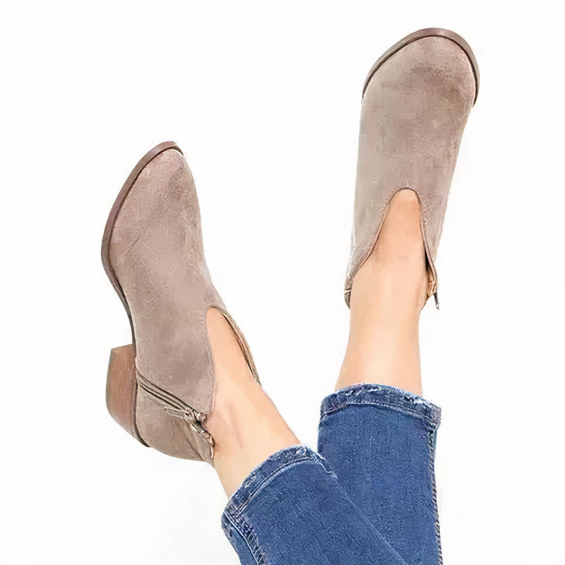 Gudrun | Stylische Stiefeletten mit Spitzem Zeh - Elle Zürich