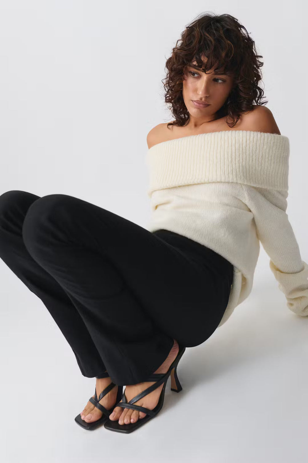 Karin | Damen Winter Schulterfreier Gerippter Pullover - Elle Zürich