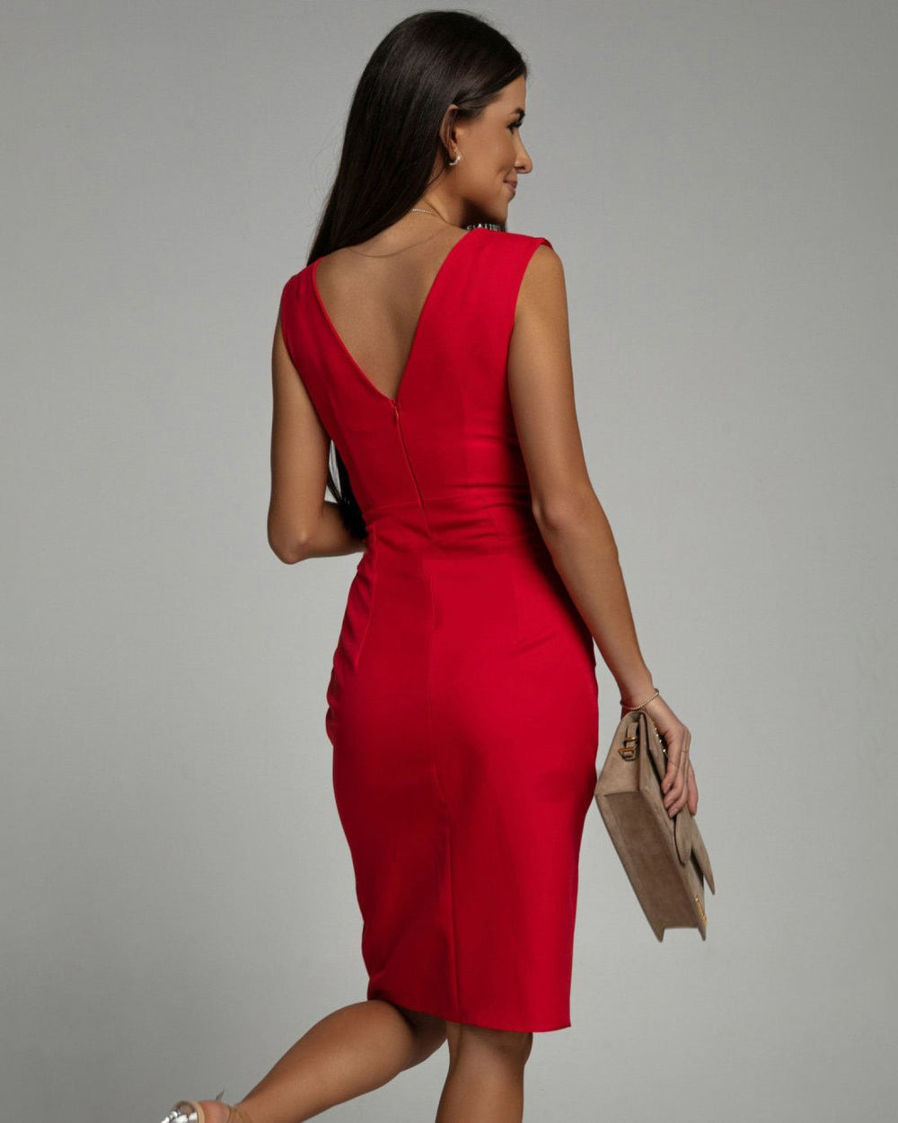 Yvonne | Elegantes Kleid mit V-Ausschnitt & Schlitz - Elle Zürich
