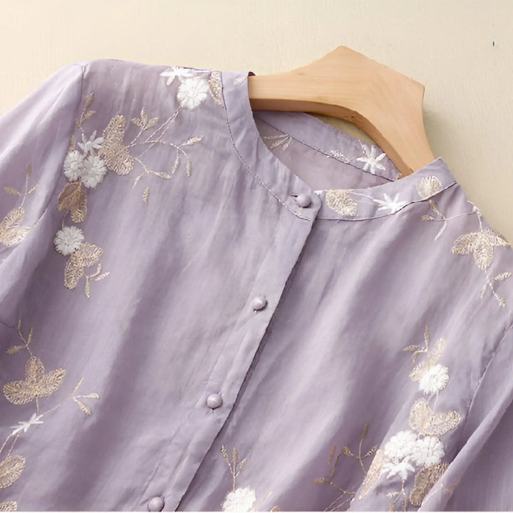 Emily | Elegantes Baumwolltop mit kunstvoll besticktem Blumenmuster - Elle Zürich