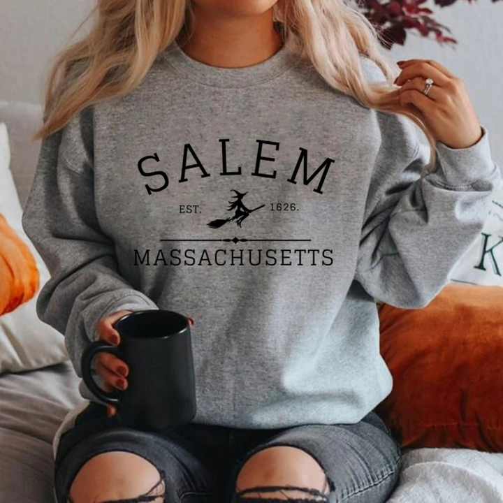 Beatrice | Damen Winter-Sweatshirt mit Hexenmotiv - Elle Zürich