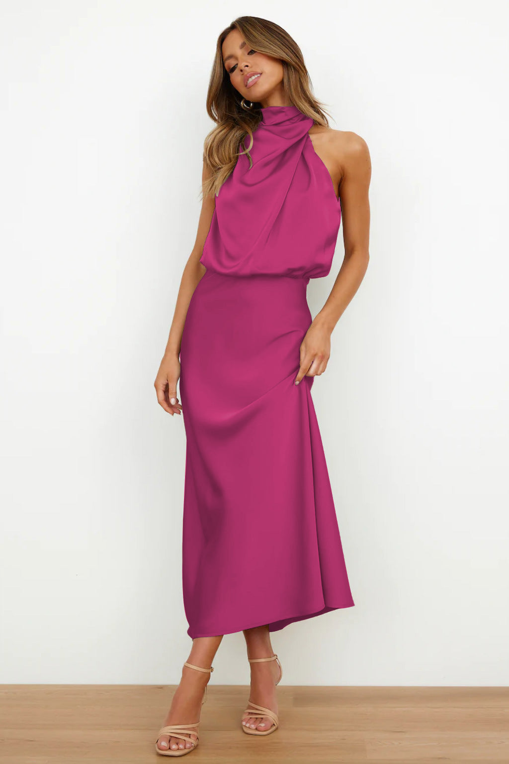 Claudia | Elegantes Halterneck Satin Kleid - Elle Zürich