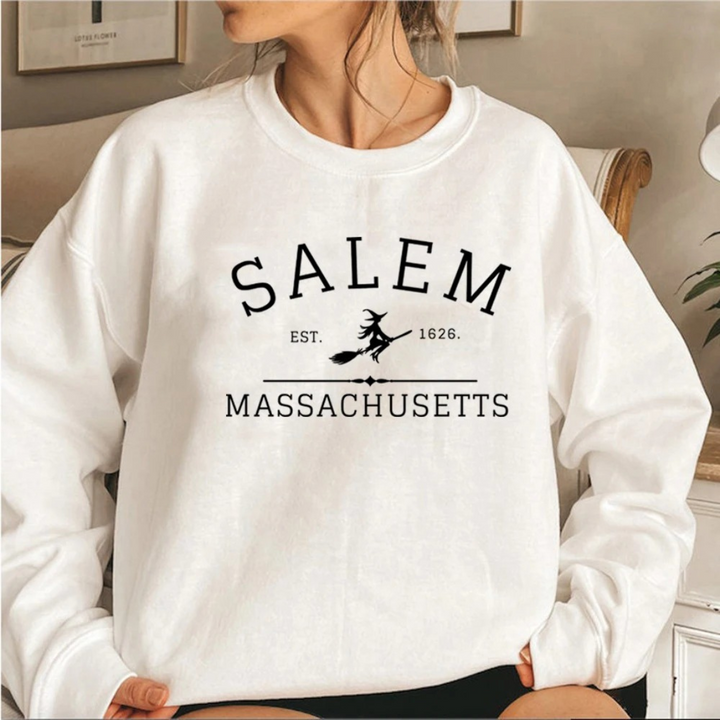 Beatrice | Damen Winter-Sweatshirt mit Hexenmotiv - Elle Zürich