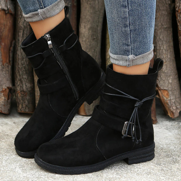 Emma | Damen Winter Stiefeletten mit Reißverschluss und Schnallenriemen - Elle Zürich