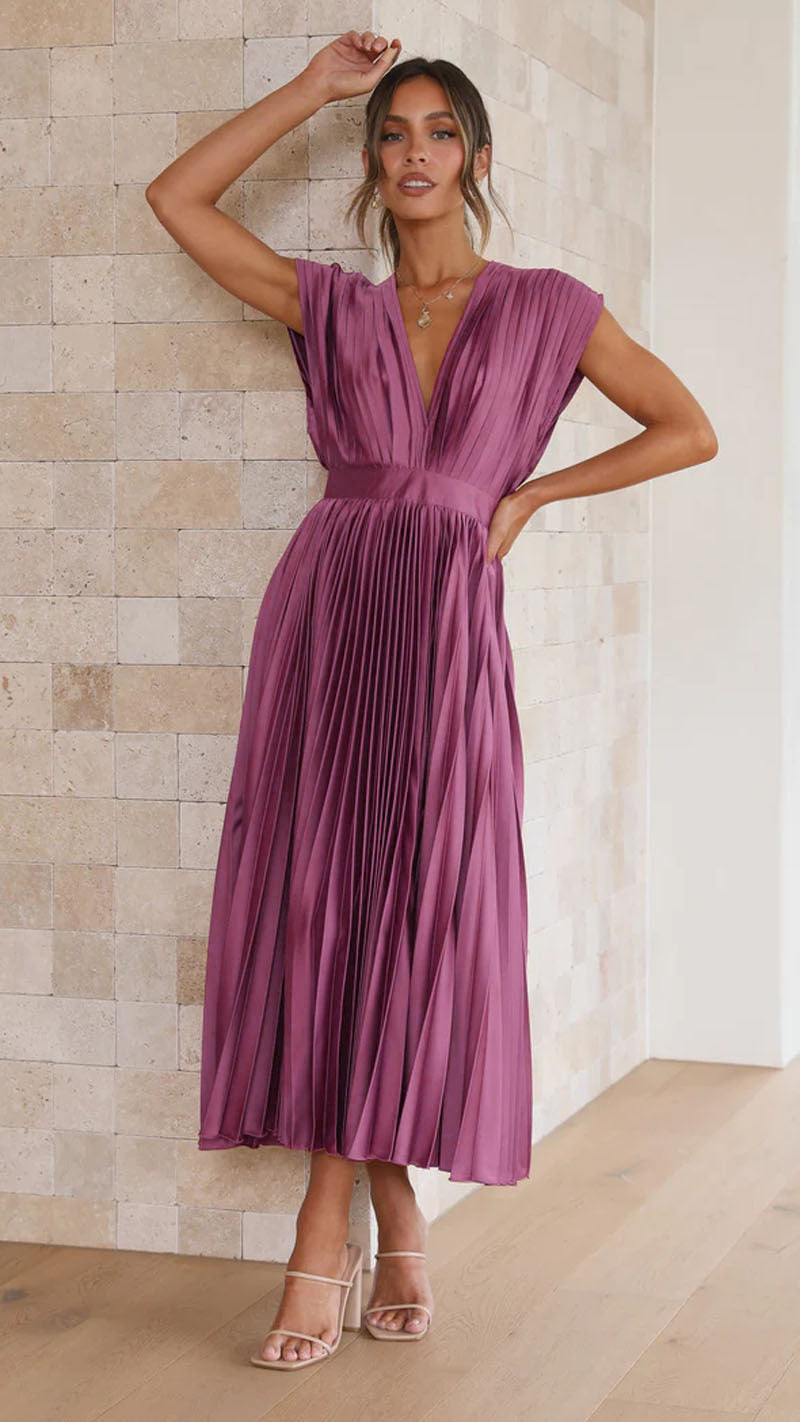 Regine | Elegantes Plissiertes Langkleid - Elle Zürich