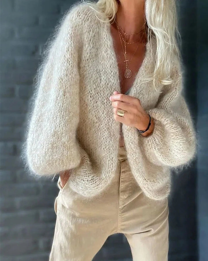 Veronika | Stylische Winter-Strickjacke für Damen - Elle Zürich