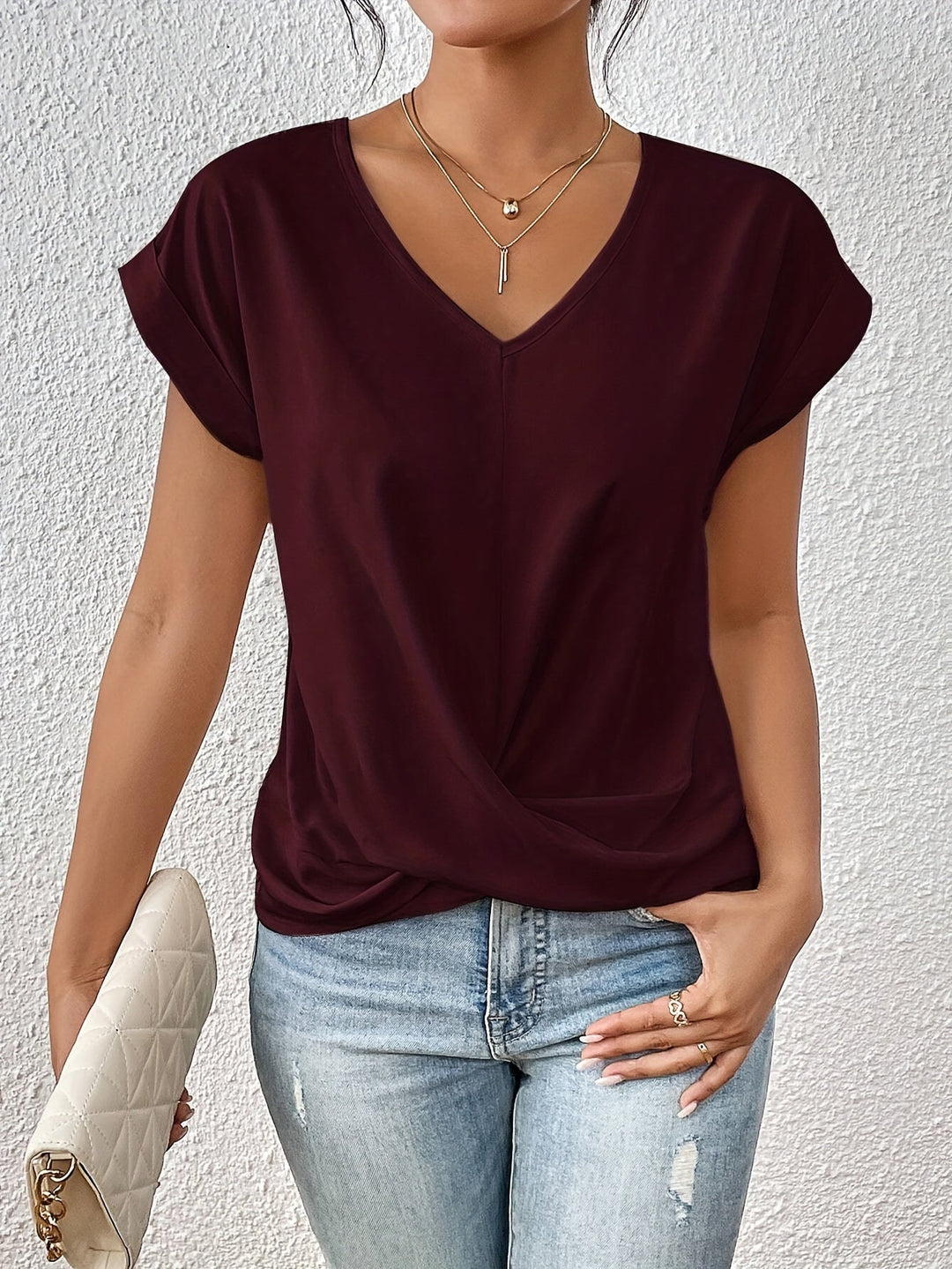Cleo | Bequemes T-Shirt mit Sweetheart-Ausschnitt für den Alltag - Elle Zürich