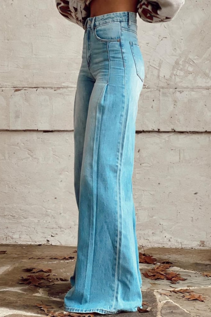 Helga | Schlagjeans mit Hoher Taille - Elle Zürich