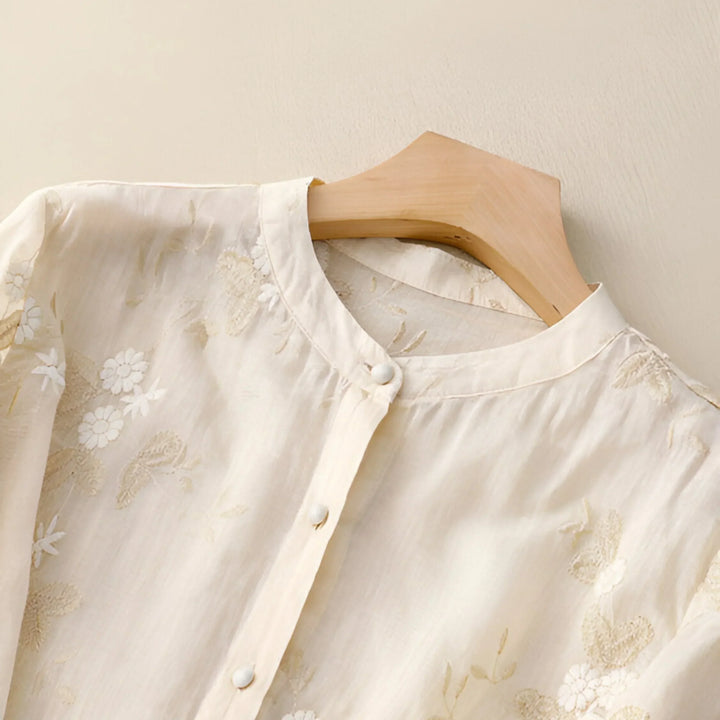 Emily | Elegantes Baumwolltop mit kunstvoll besticktem Blumenmuster - Elle Zürich