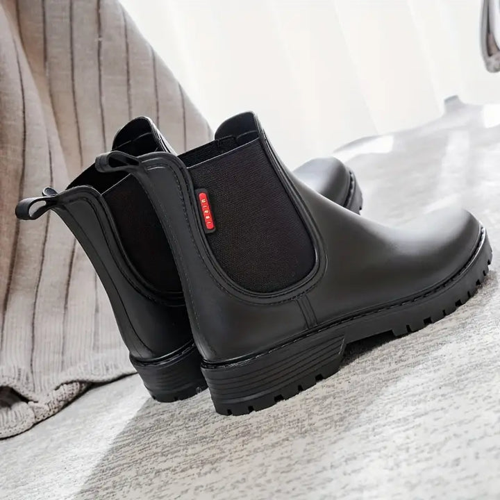 Bettina | Damen Chelsea Stiefeletten mit Zuglaschen - Elle Zürich