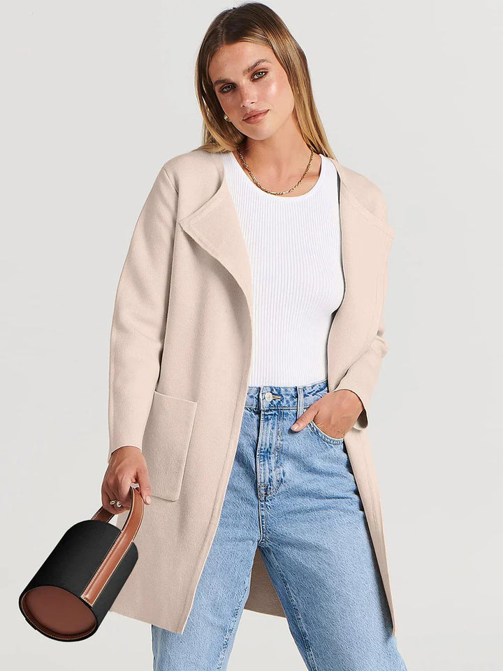 Bettina | Damen Kuschelige Winterstrickjacke mit Taschen - Elle Zürich