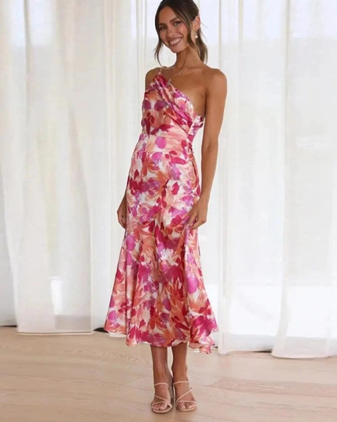Sienna | Asymmetrisches Maxikleid mit floralem Muster für einen eleganten Look - Elle Zürich
