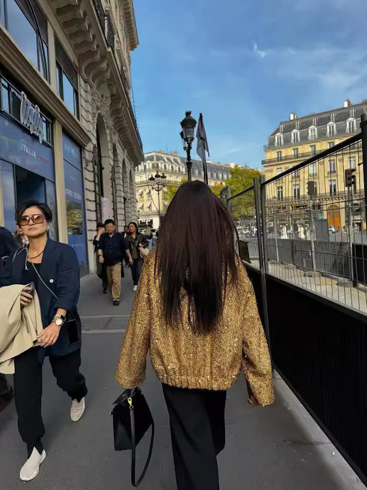 Sandra | Lässige Bomberjacke mit Goldenen Pailletten - Elle Zürich