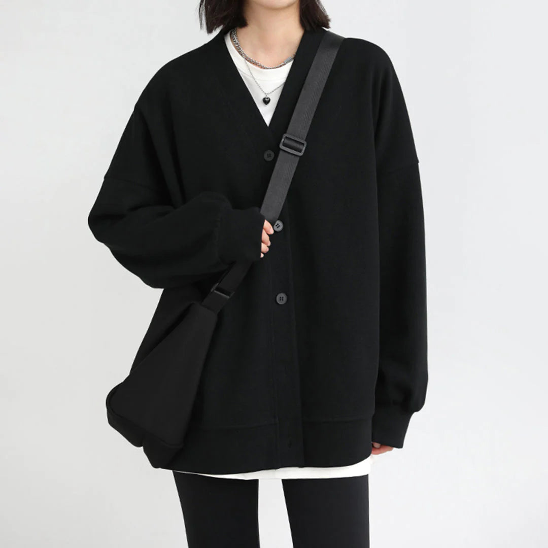 Edith | Damen Winter-Cardigan mit V-Ausschnitt und Knöpfen - Elle Zürich