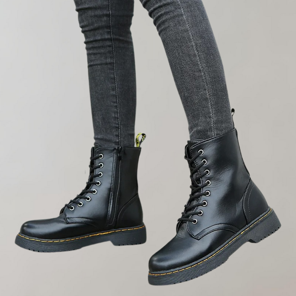 Lara | Damen Schnürstiefeletten im Combat Stil - Elle Zürich