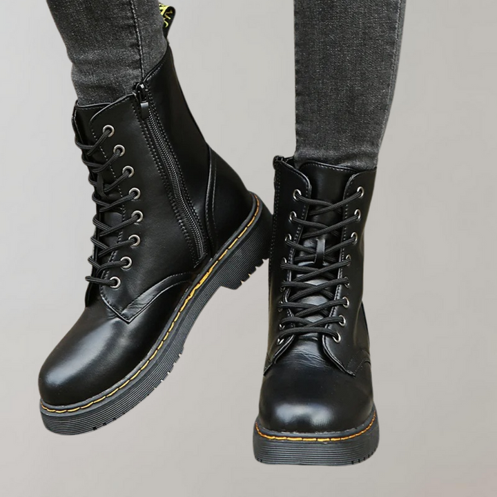 Lara | Damen Schnürstiefeletten im Combat Stil - Elle Zürich