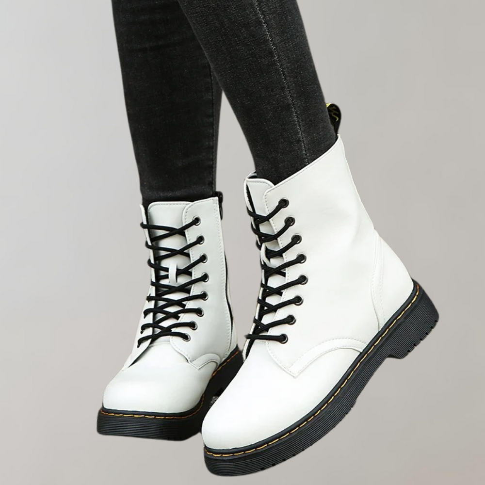 Lara | Damen Schnürstiefeletten im Combat Stil - Elle Zürich