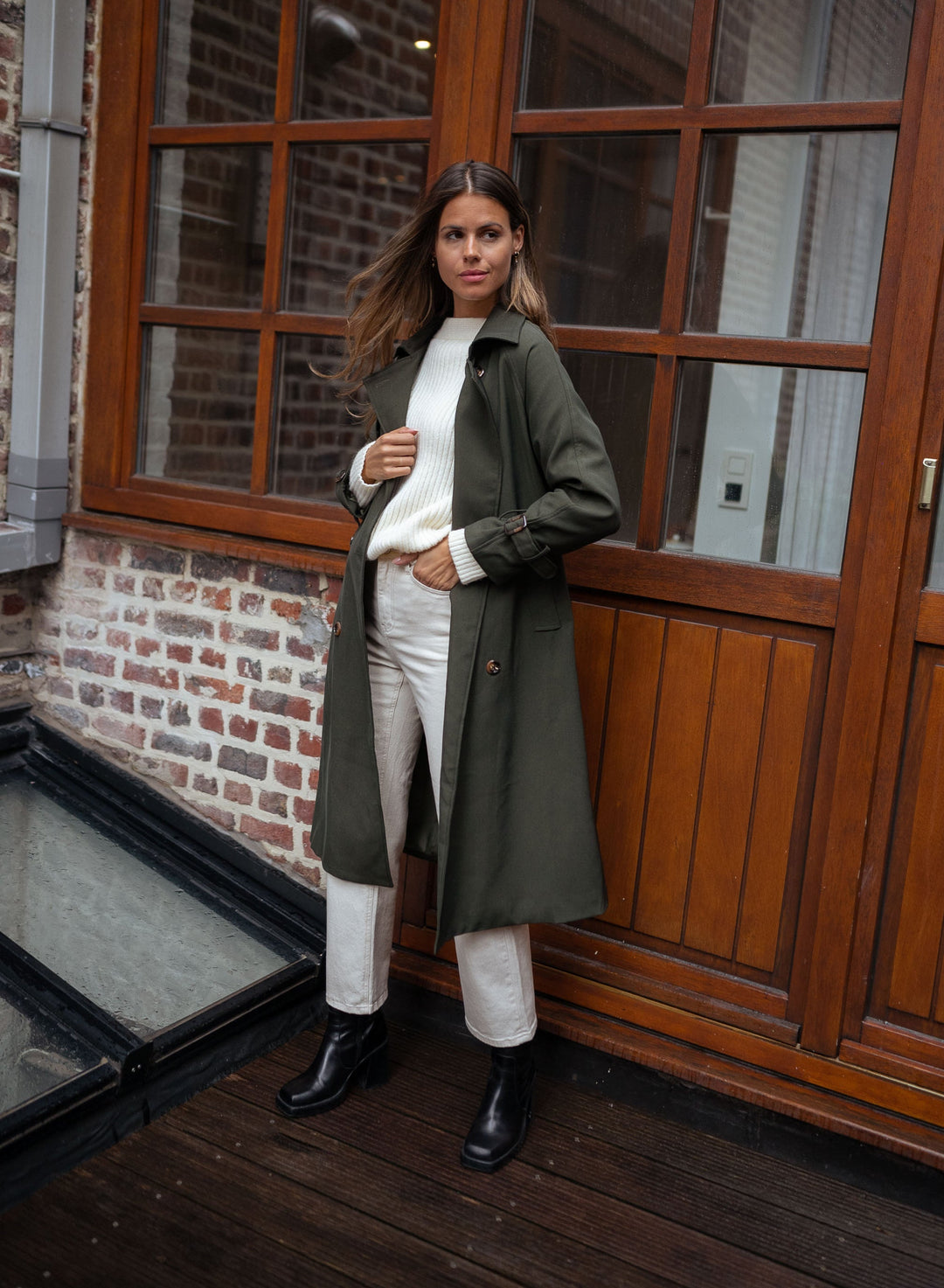Jasmin | Damen Trenchcoat Lang mit Gürtel und Taschen - Elle Zürich