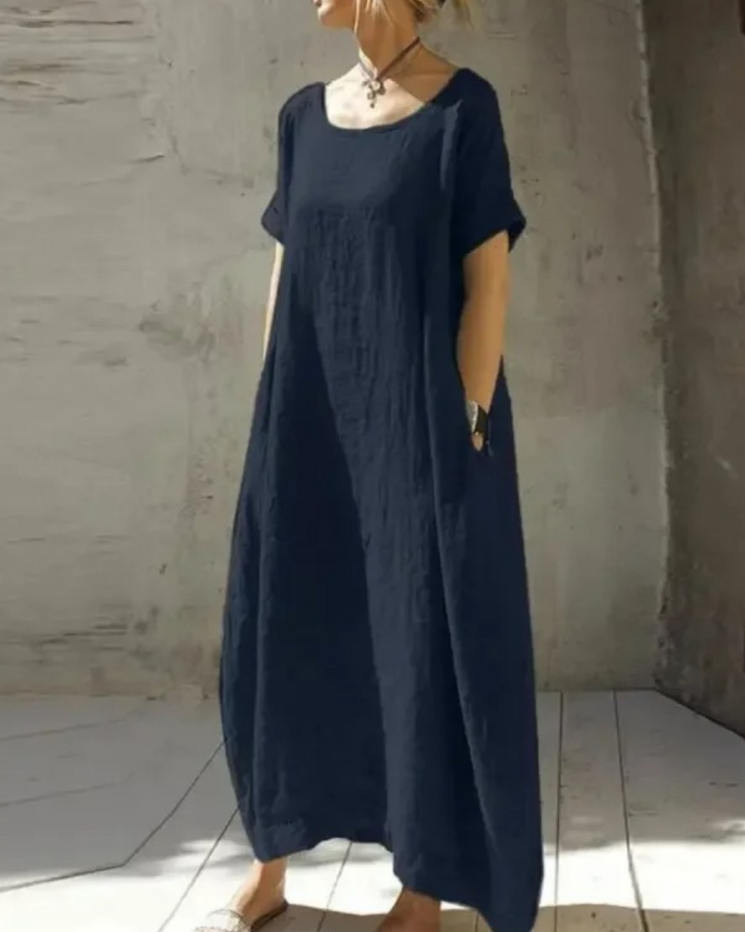 Lara | Weites Damenkleid mit Taschen - Elle Zürich