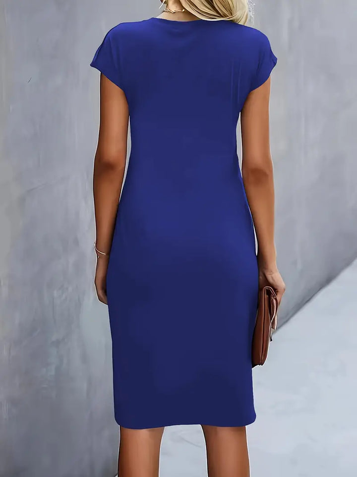 Helga | Zeitloses Midikleid mit Schmeichelnder Passform - Elle Zürich