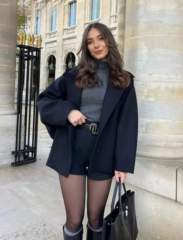 Karin | Stilvoller Oversized-Mantel mit Knöpfen - Elle Zürich