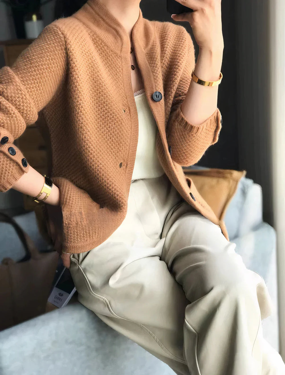 Dorothea | Elegante Strickjacke Knöpfen für Damen - Elle Zürich