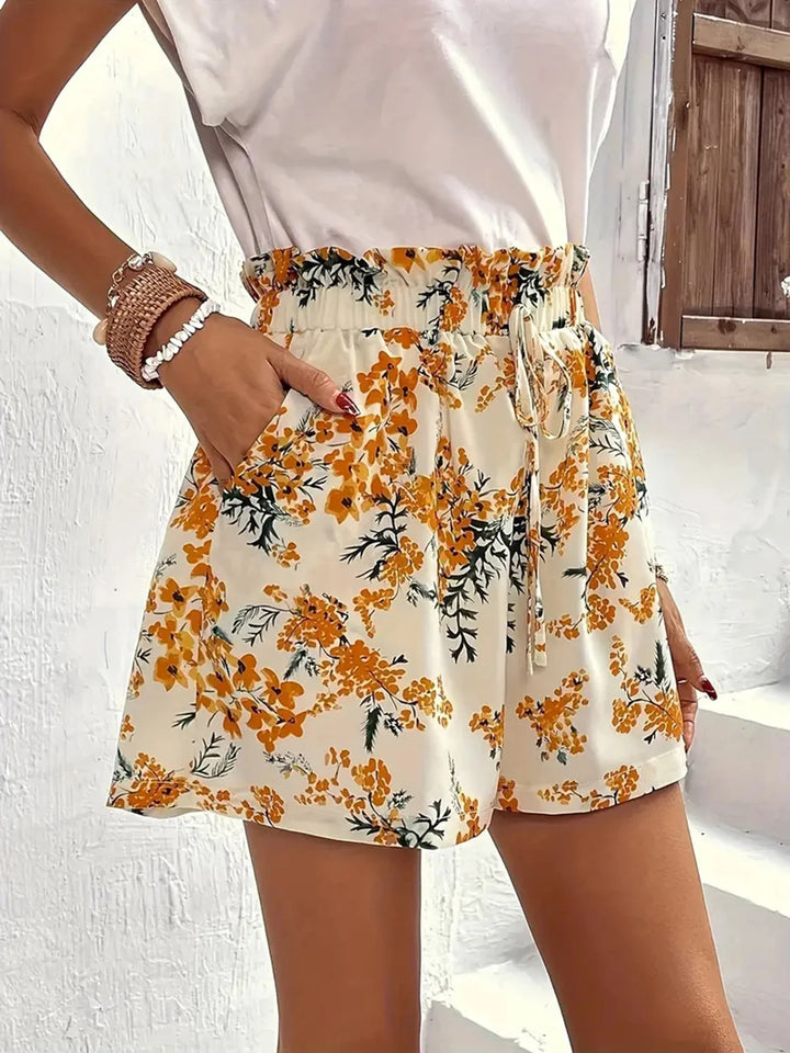 Hanna | Damen Sommershorts mit Blumenmuster - Elle Zürich