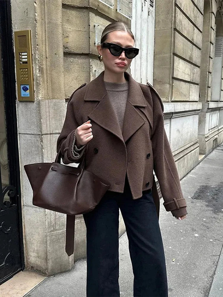 Isabella | Frauen Winterjacke mit Taillengürtel - Elle Zürich