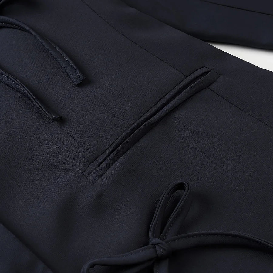 Sandra | Damen-Winterjacke mit Knöpfen und dekorativen Schleifen - Elle Zürich