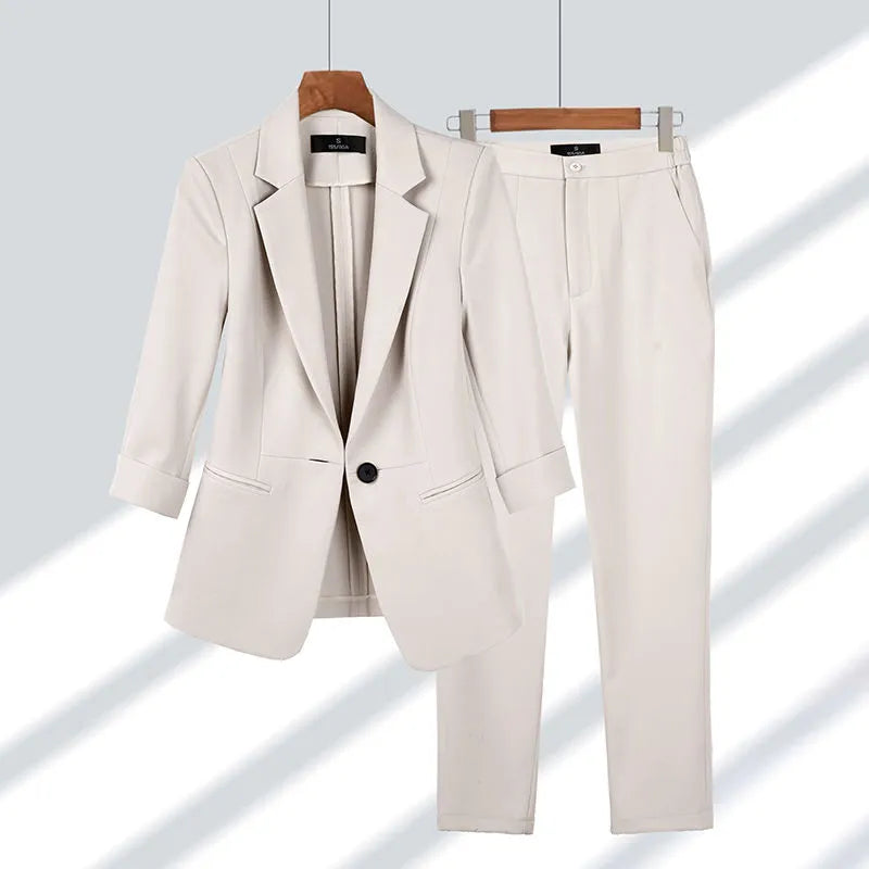 Monika | Maßgeschneiderter Business Anzug für Damen Zweiteiliges Set - Elle Zürich