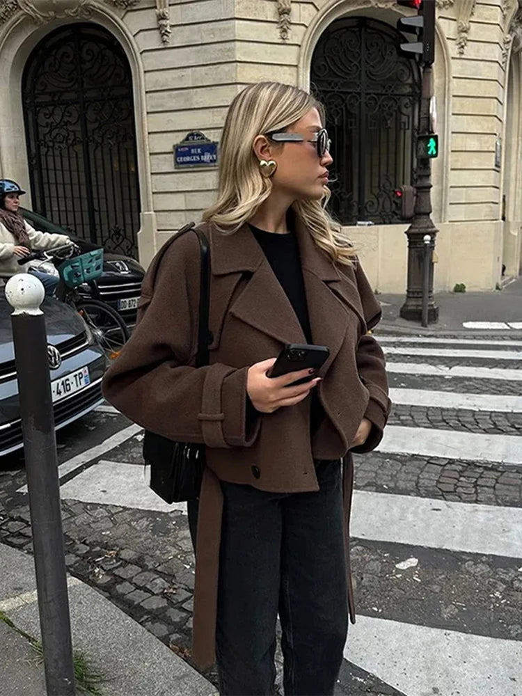 Isabella | Frauen Winterjacke mit Taillengürtel - Elle Zürich