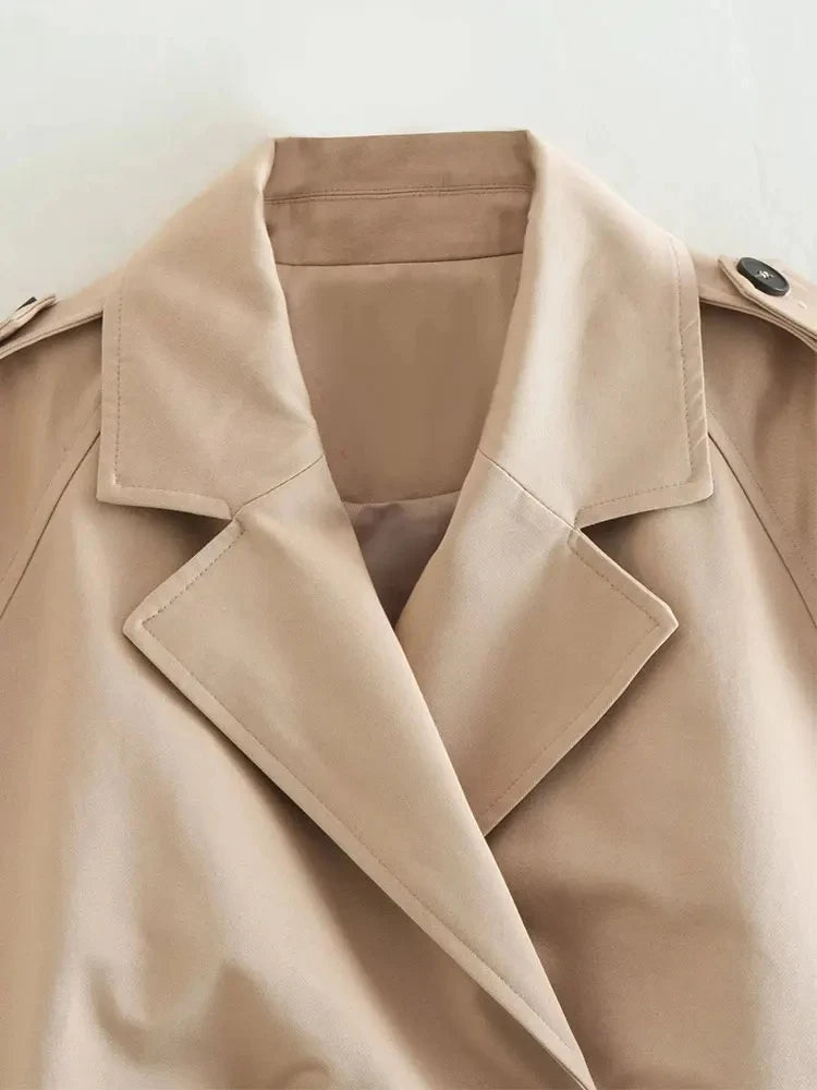 Greta | Frauen Winter-Cropped-Jacke mit Gürtel - Elle Zürich