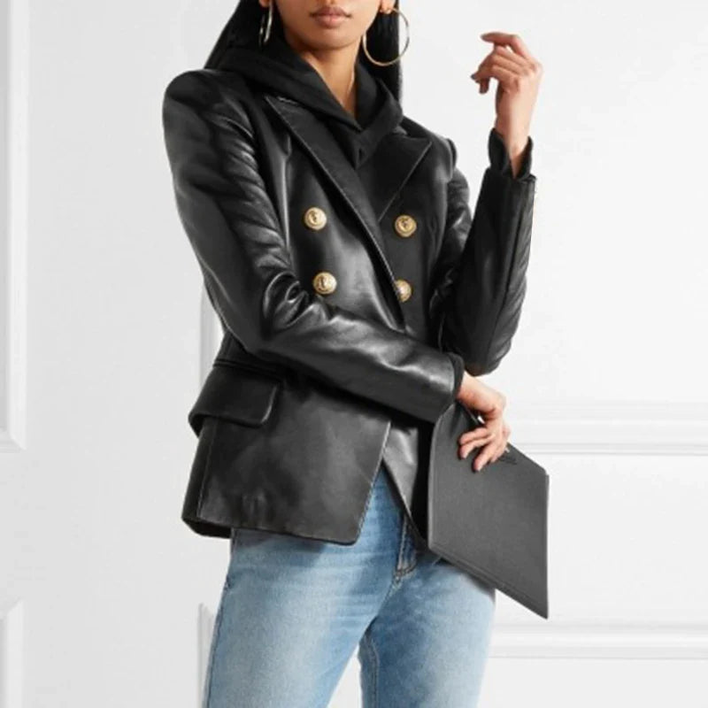 Felicia | Stylischer Blazer mit Knöpfen - Elle Zürich