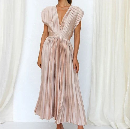 Elke | Stilvolles Und Bequemes Plissiertes Kleid - Elle Zürich