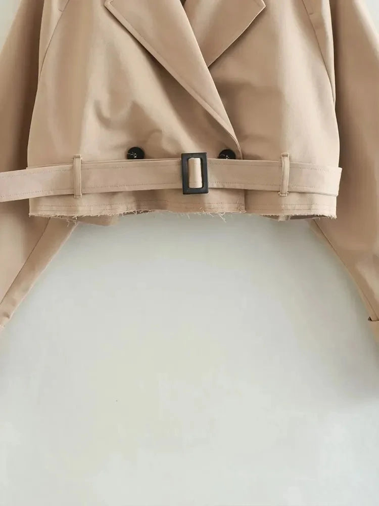 Greta | Frauen Winter-Cropped-Jacke mit Gürtel - Elle Zürich
