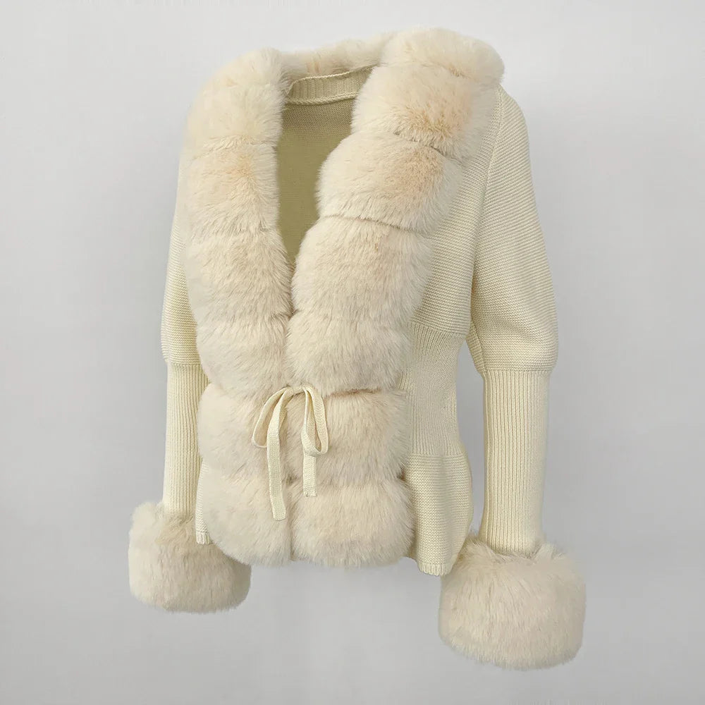 Edith | Damen Cardigan mit Kunstpelzbesatz und Bindegürtel - Elle Zürich
