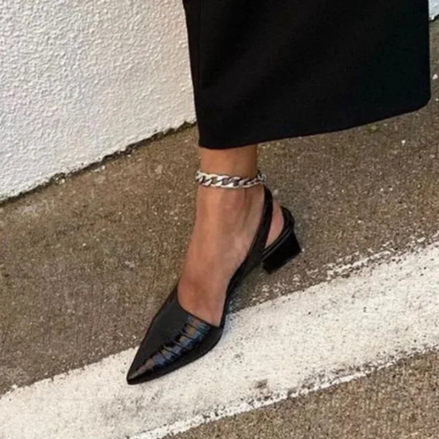 Jana | Schicke Pumps mit Spitzem Absatz - Elle Zürich