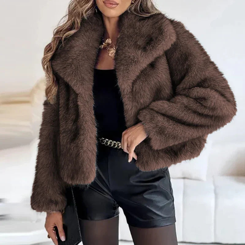 Angela | Damen Kurze Kunstpelz Wintermode Jacke