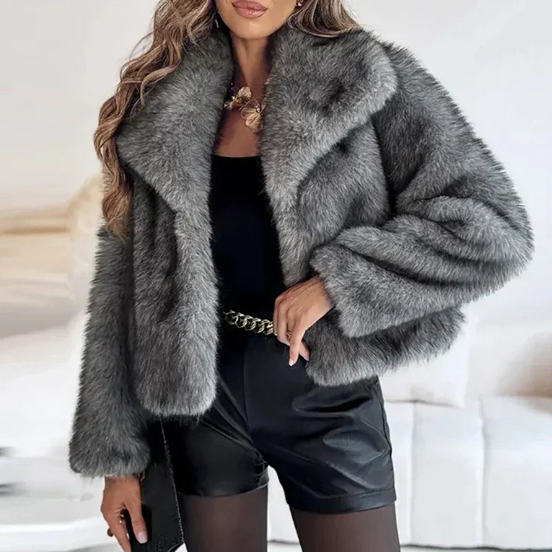 Angela | Damen Kurze Kunstpelz Wintermode Jacke