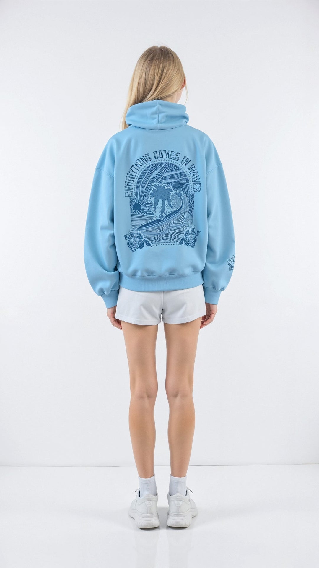 Annika | Damen Kapuzenpullover mit Tropenmuster und Kängurutasche - Elle Zürich