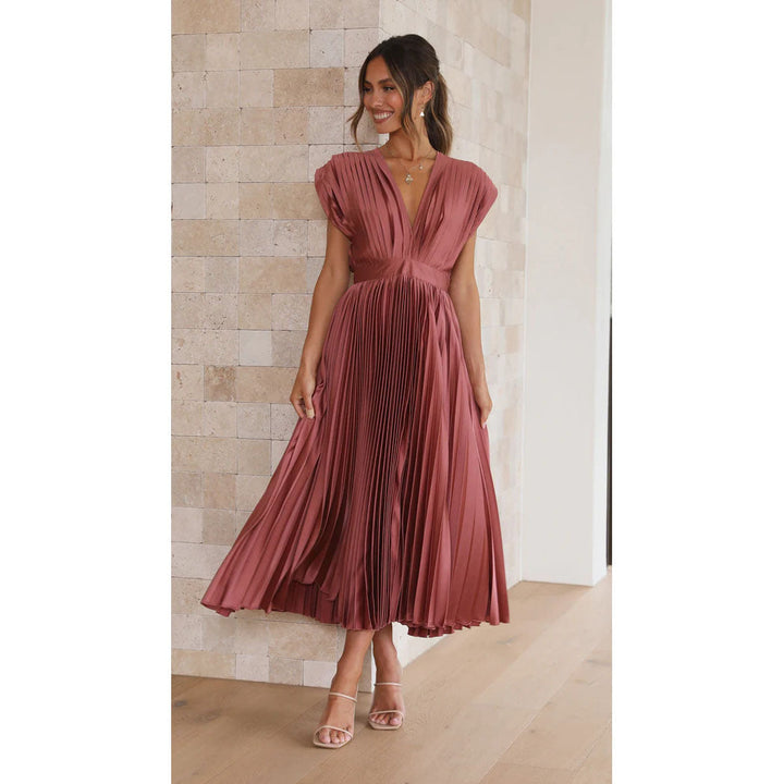 Regine | Elegantes Plissiertes Langkleid - Elle Zürich