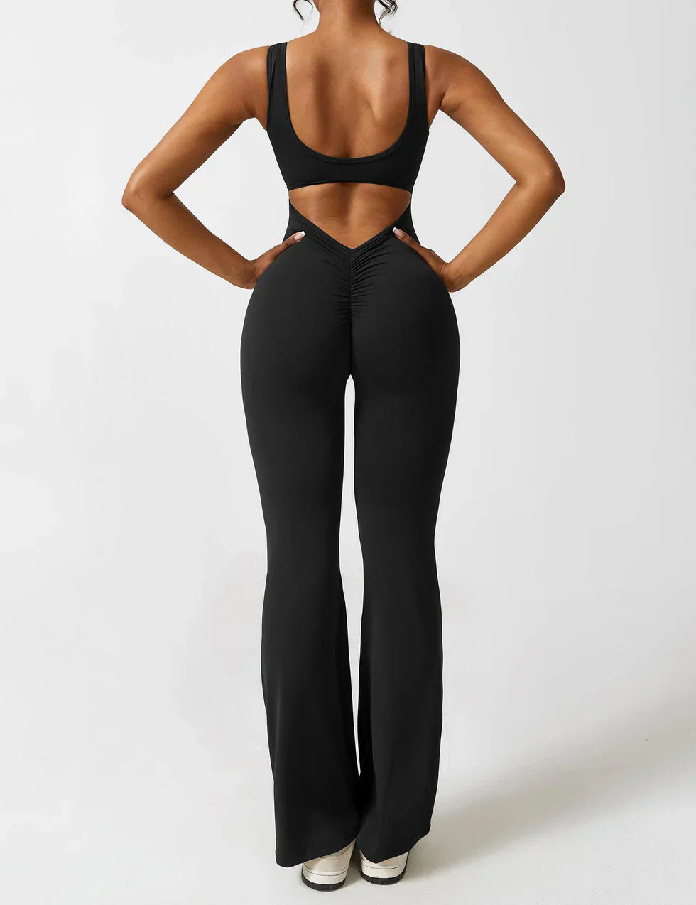 Edith | Eleganter Jumpsuit mit Ausgestelltem Rückenausschnitt - Elle Zürich
